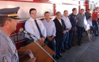Vereadores participam da entrega da piscina de treinamentos do Corpo de Bombeiros 03