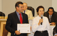 Câmara homenageia cidadãos com entrega do Diploma Monsenhor Albino 10