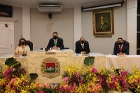 Após cerimônia de posse, vereadores eleitos definem a composição da Mesa Diretora da Câmara Municipal para o biênio de 2021-2022  2