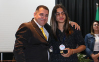 Entrega da Medalha 14 de Abril a Neto Junqueira surpreendeu os presentes 04