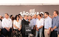 Dr. Luis Pereira entrega “Título de Cidadão Catanduvense” ao Governador João Doria Junior  11