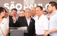 Dr. Luis Pereira entrega “Título de Cidadão Catanduvense” ao Governador João Doria Junior  5