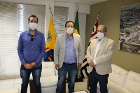 Dr. Luis Pereira comemora verba de R$ 450 mil que o Deputado Sinval Malheiros destinará para Catanduva 3