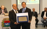 Câmara entrega Título de Cidadão Catanduvense a Vicente Maiorano Neto 02