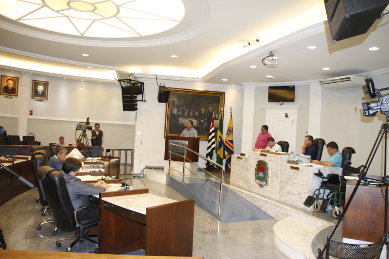13ª sessão ordinária possui na pauta 06 proposituras