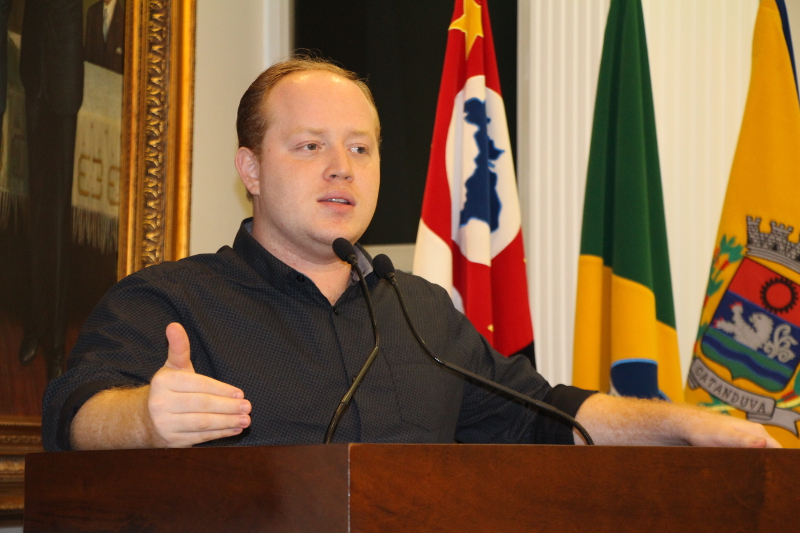 “Só é contra a transparência quem tem algo a esconder”, afirma Julinho Ramos
