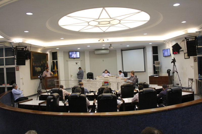 27ª Ordinária possui  05 proposituras na pauta