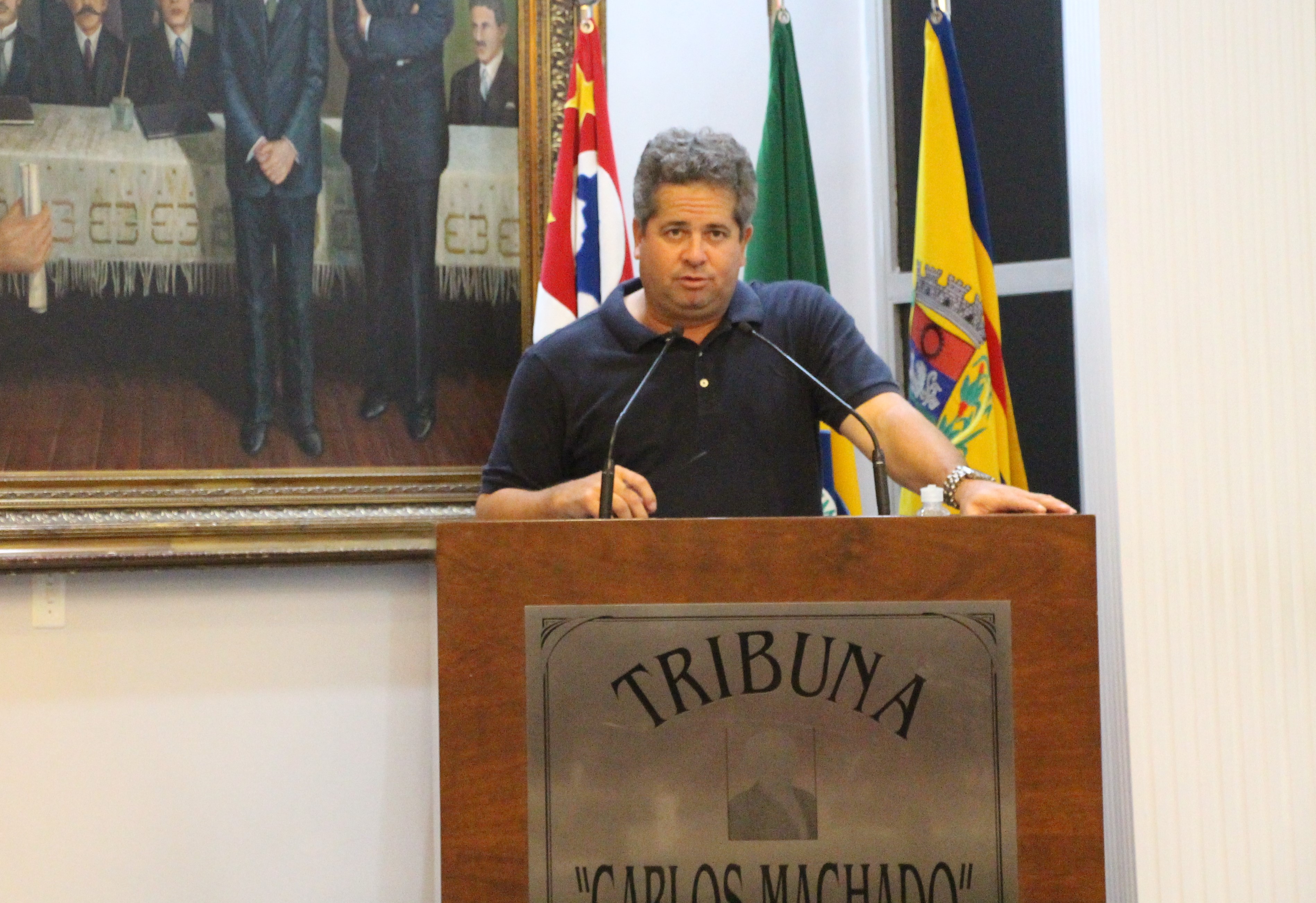 ALAN AUTOMÓVEIS USA TRIBUNA CARLOS MACHADO E CRITICA SISTEMA DE INFORMATIZAÇÃO DA PREFEITURA