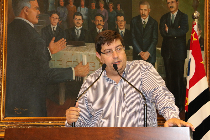 André Beck cria projeto de lei que institui o Programa Mérito Escolar