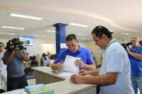 Após denúncia, vereadores vão até a SAEC de Catanduva verificar irregularidades nos hidrômetros