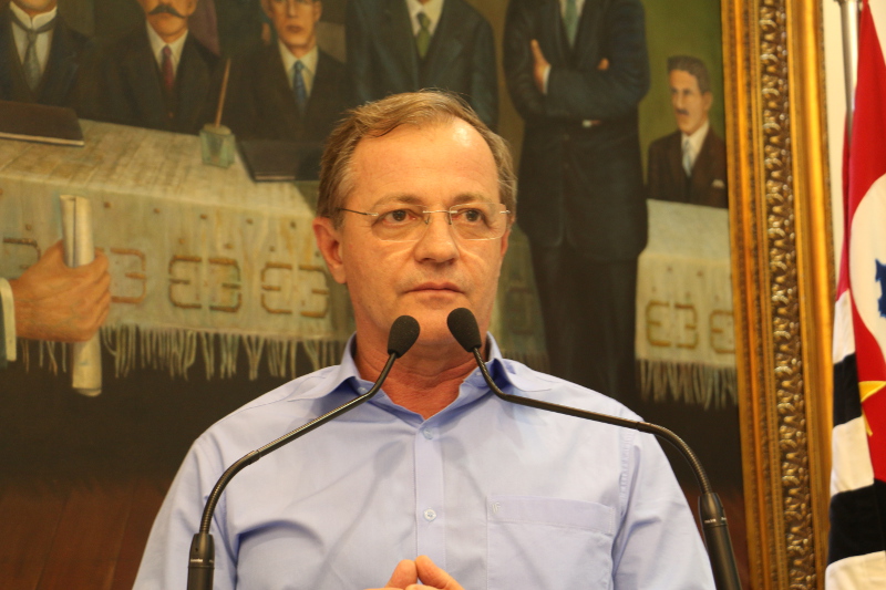Baraldi questiona informações a respeito dos Profissionais de Apoio Escolar para alunos com deficiência