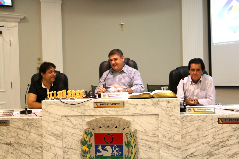 Câmara aprecia 14 matérias na sessão de terça-feira (15/03)   