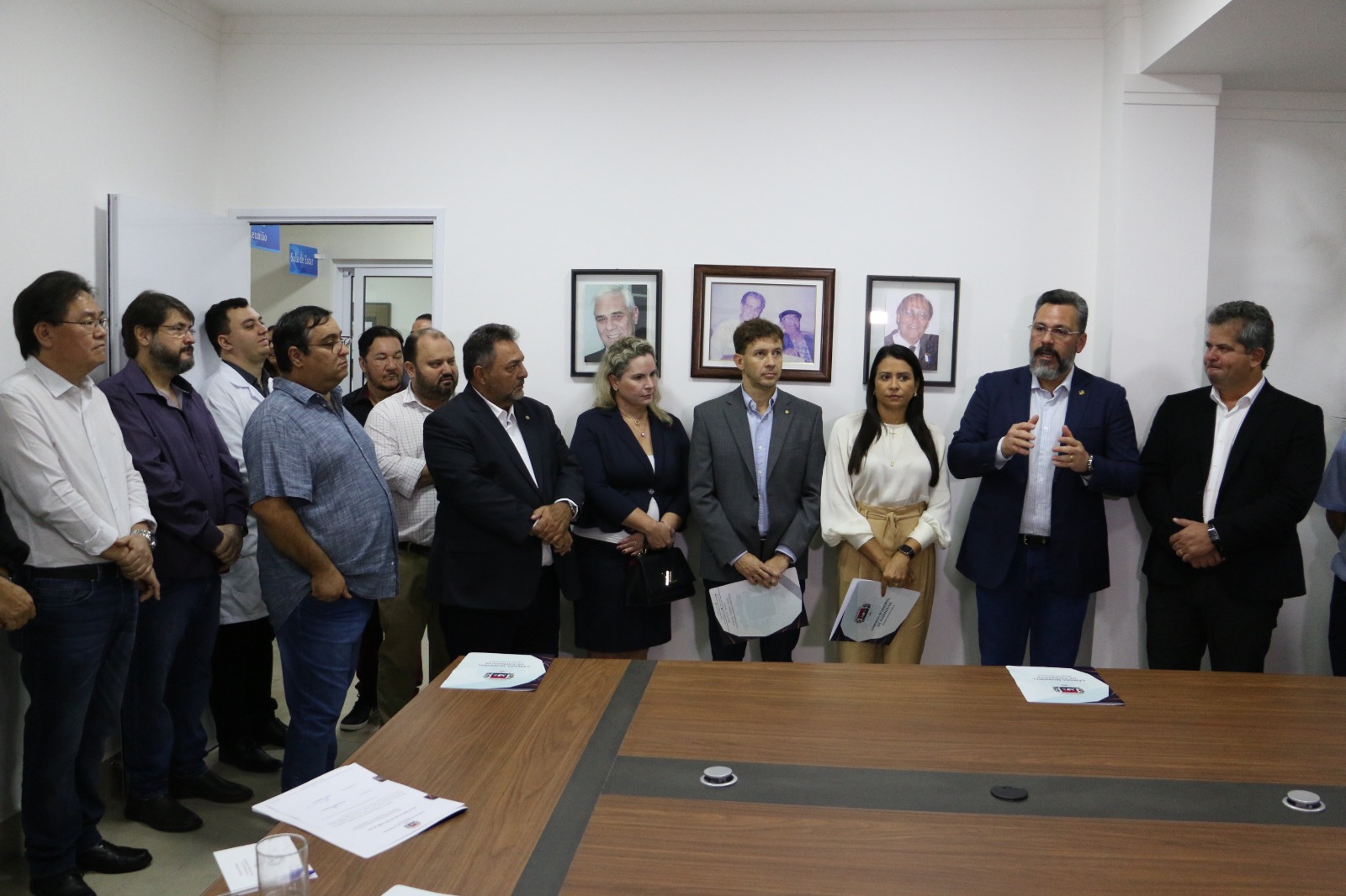Câmara declara hóspedes oficiais os membros da comitiva de autoridades do Acre 