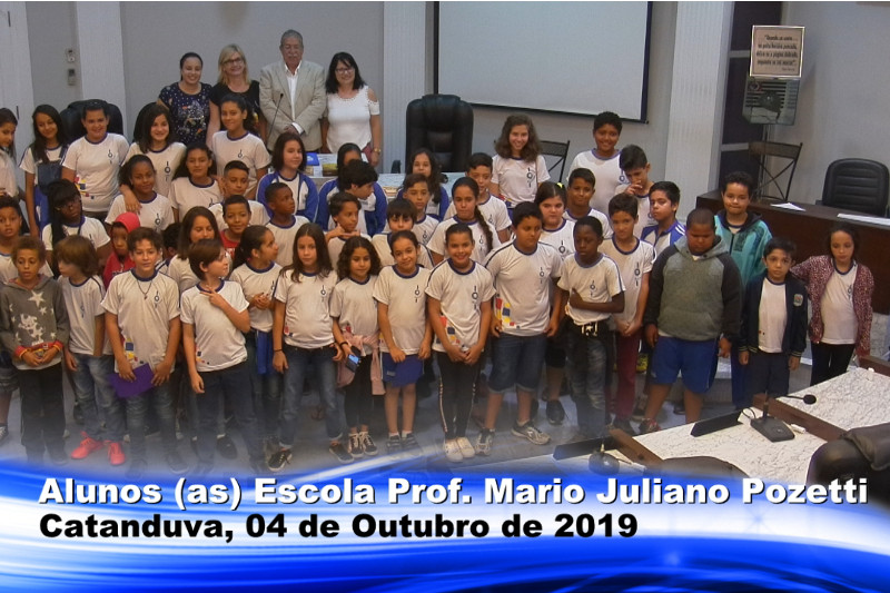 Câmara Municipal recebe visita de alunos da escola Prof. Mário Juliano Pozetti 