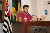 CESAR PATRICK REQUER MELHORIAS PARA O PARQUE GLÓRIA