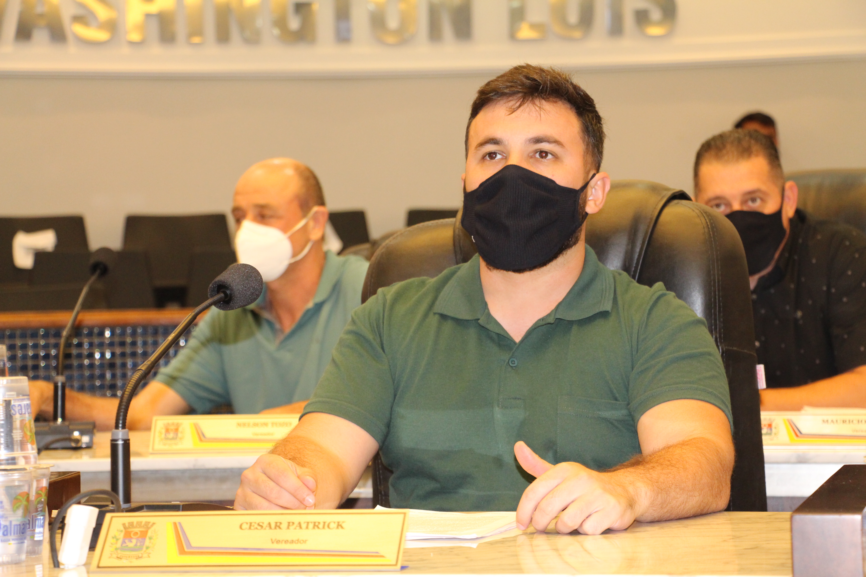 CESAR PATRICK REQUER QUE SITE DA PREFEITURA CONSTE LISTA DE MEDICAMENTOS, CONFORME DETERMINADO POR LEI