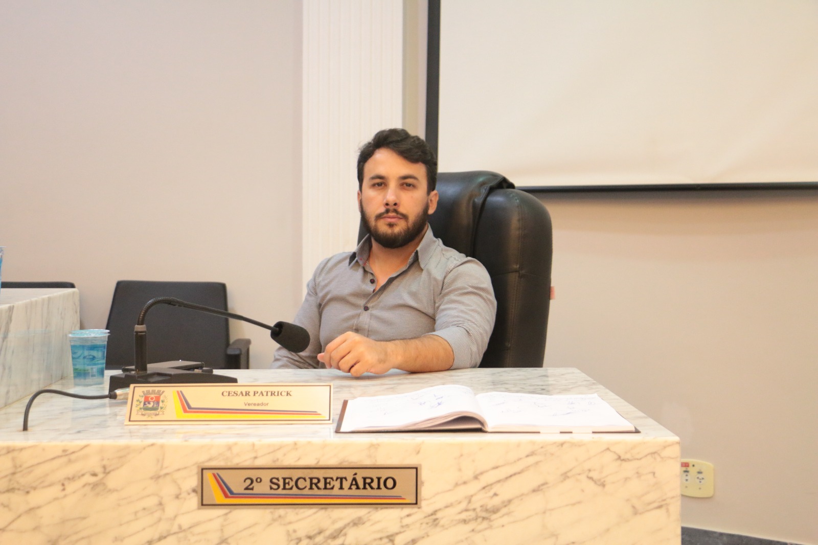 Cesar Patrick solicita informações ao Executivo sobre o Centro de Zoonoses 