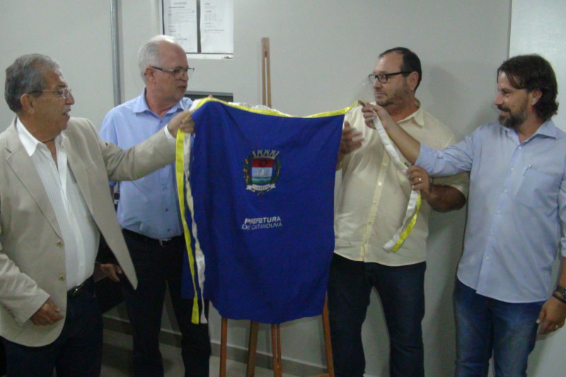 Chefe do Legislativo prestigia inauguração da nova sede da Funerária Municipal