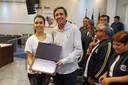Cidimar Porto entrega Moção de Aplausos ao Grupo de Dança 100 Fronteiras, campeão em Barretos