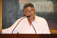 Cido Verdureiro quer solução para casa abandonada 