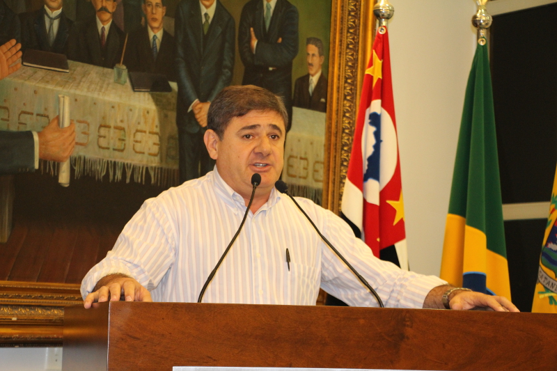 Daniel Palmeira pede a implantação de mais cursos superiores em Catanduva 