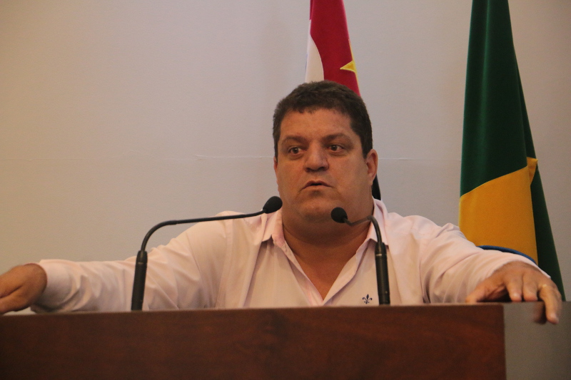 Ditinho Muleta aborda sobre Demissão Indevida de Funcionários Públicos Municipais 