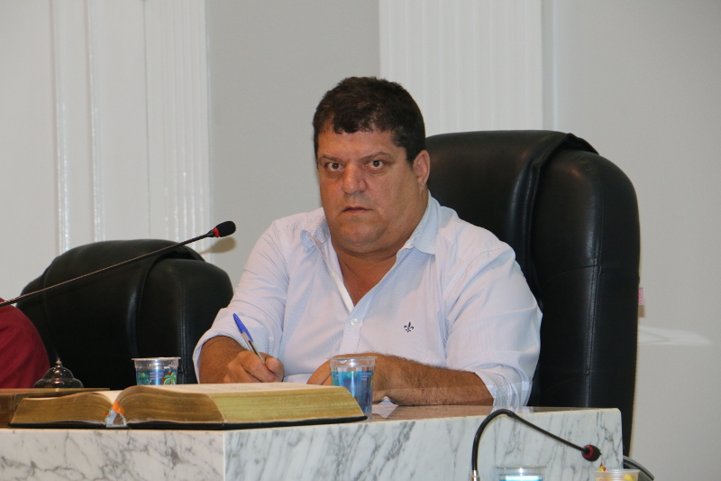 Ditinho Muleta cria atendimento prioritário à pessoa com autismo