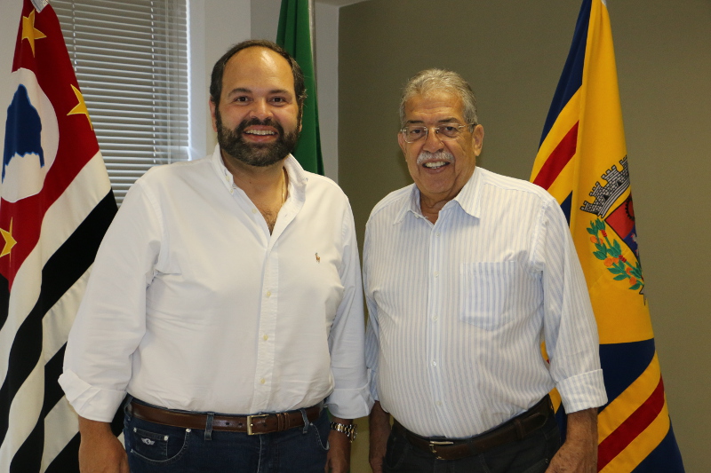 Dr. Luis Pereira conquista espaço e trabalhos legislativos serão disponibilizados em TV por assinatura