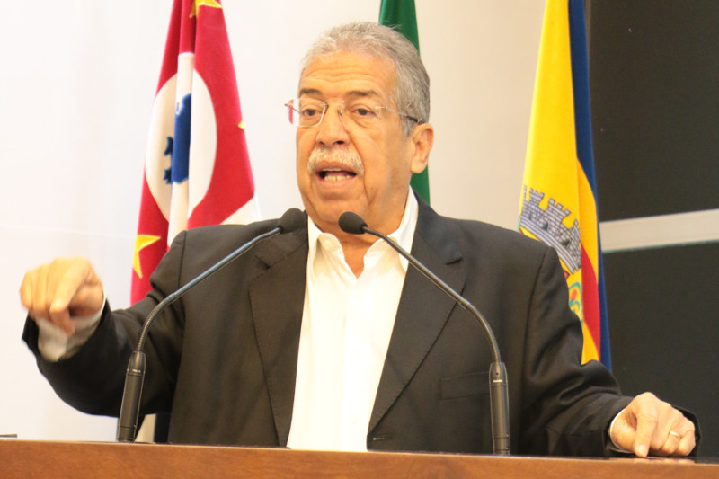 Dr. Luis Pereira devolverá R$ 5.200.000,00 para o Executivo