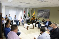 Dr. Luis Pereira e demais vereadores recebem visita do Promotor, Dr. André Luiz Nogueira da Cunha 