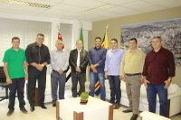 Dr. Luis Pereira recebe comitiva de Pastores de Catanduva