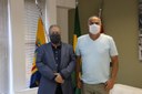 Dr. Luis Pereira recebe visita do ex-jogador e técnico de futebol, Jorge Saran 