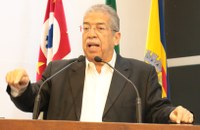 Dr. Luis Pereira sugere uso de planta para combater mosquito da Dengue