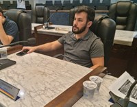 EM RESPOSTA AO VEREADOR CESAR PATRICK, SECRETARIA DA SAÚDE INFORMA QUE UPA GANHARÁ NOVAS CADEIRAS DE RODAS