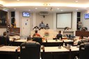EM SESSÃO VEREADORES APROVAM PROJETOS DE LEI E DERRUBAM VETO DO EXECUTIVO