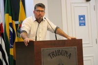 GLEISON BEGALLI INDICA LIMPEZA EM PRAÇA E CAMPO DE FUTEBOL DA VILA ENGRÁCIA