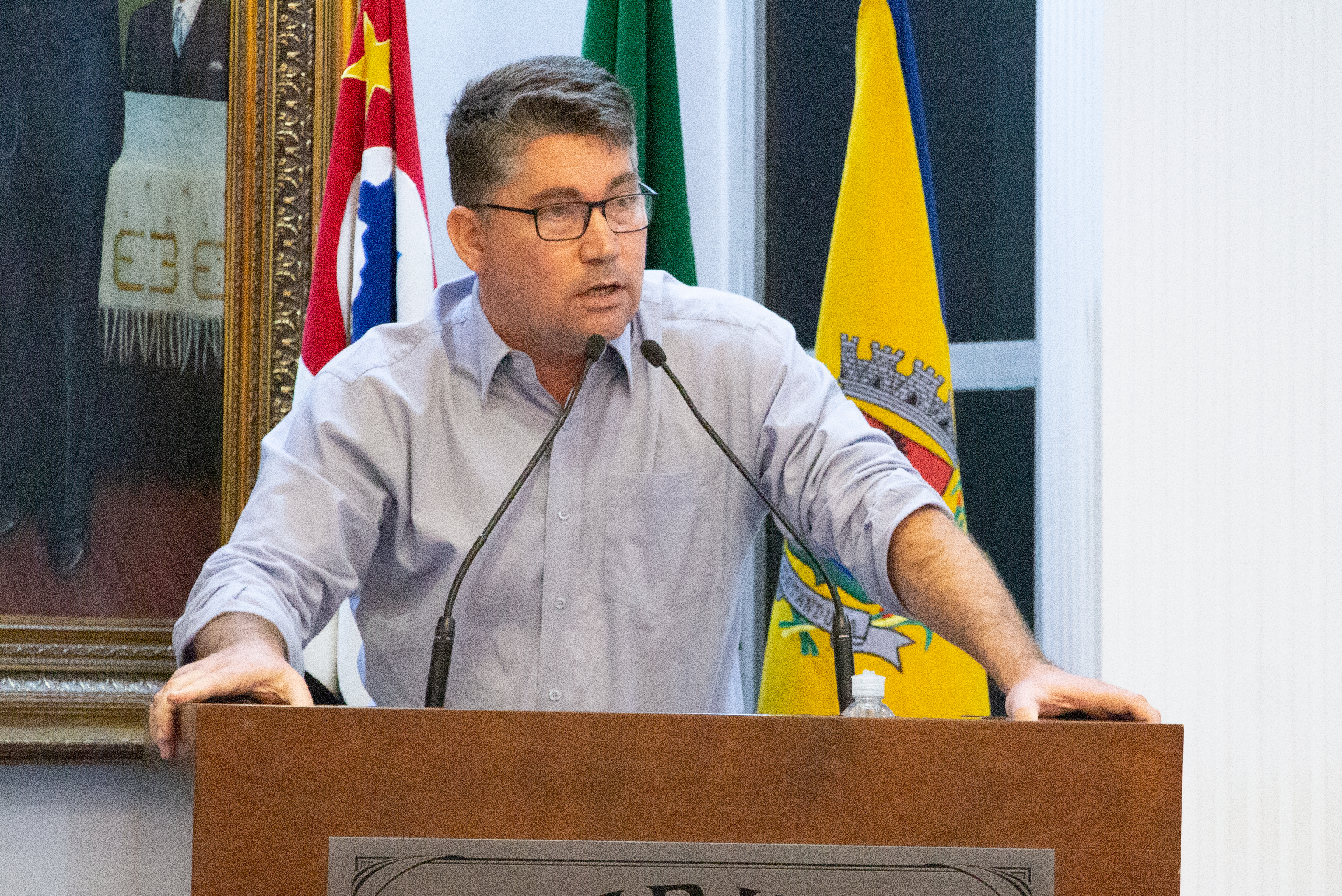 GLEISON BEGALLI PEDE POR INTERVENÇÃO DA SAEC NOS BAIRROS COLINA DO SOL E PEDRO BORGONOVI