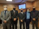 GLEISON BEGALLI PRESTIGIA ENTREGA DE COLAR DA HONRA AO MÉRITO JUDICIÁRIO AO DR. WAGNER QUADROS