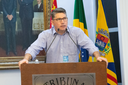 GLEISON BEGALLI QUER SERVIÇO DE TAPA BURACOS EM RUAS DO GLÓRIA V