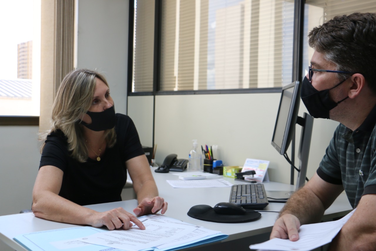 Gleison Begalli se reúne com secretária de Saúde para saber sobre vacinação para dentistas