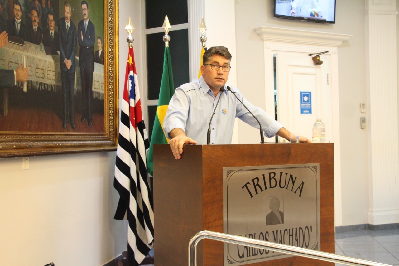 GLEISON BEGALLI SOLICITA FISCALIZAÇÃO NO BAIRRO SEBASTIÃO MORAES