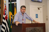 GLEISON BEGALLI VÊ NECESSIDADE URGENTE DE RETIRADA DE ÁGUA PARADA EM FONTES