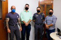 Gleison e César Patrick conhecem demandas do Batalhão da PM de Catanduva