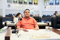 GORDO DO RESTAURANTE PEDE POR ASFALTO NA TRAVESSA BARUERI DO BAIRRO SÃO FRANCISCO