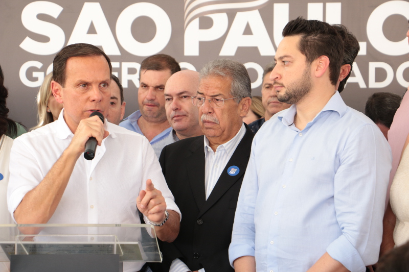 Governo do Estado atende requerimento de Dr. Luis Pereira e contempla Catanduva com 112 casas da CDHU