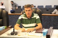 IVAN BERNARDI CONCEDE O TÍTULO DE CIDADÃO CATANDUVENSE AO DR. JORGE LUIS DOS SANTOS VALIATTI