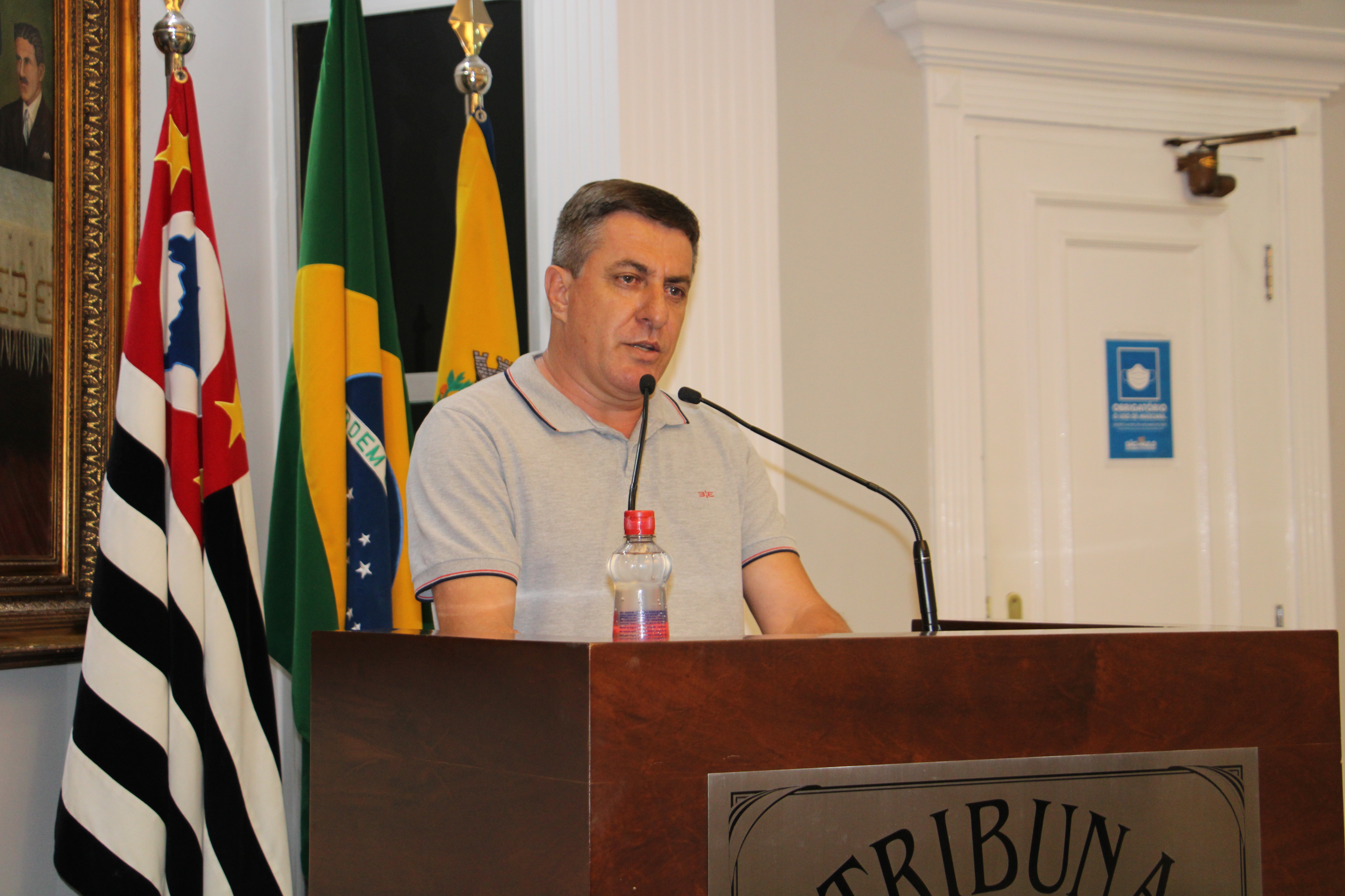 IVAN BERNARDI SOLICITA MELHORIAS EM CAMPO DE FUTEBOL DO BAIRRO THEODORO ROSA FILHO