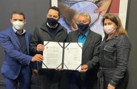 Ivânia Soldati e o prefeito Padre Osvaldo cumprem agenda em São Paulo. Catanduva ganha o projeto Casa da Juventude