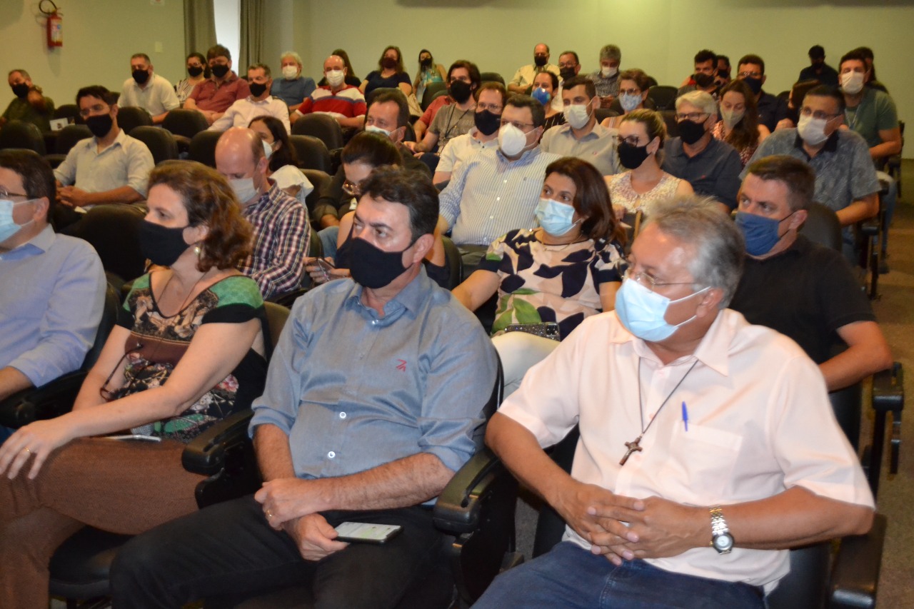 IVÂNIA SOLDATI PARTICIPA DE APRESENTAÇÃO DE REVITALIZAÇÃO DO CENTRO DE CATANDUVA