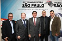Julinho acompanha presidente da Fundação Padre Albino em reunião na Secretaria Estadual de Saúde 